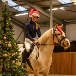 Nauszniki świąteczne QHP czerwony